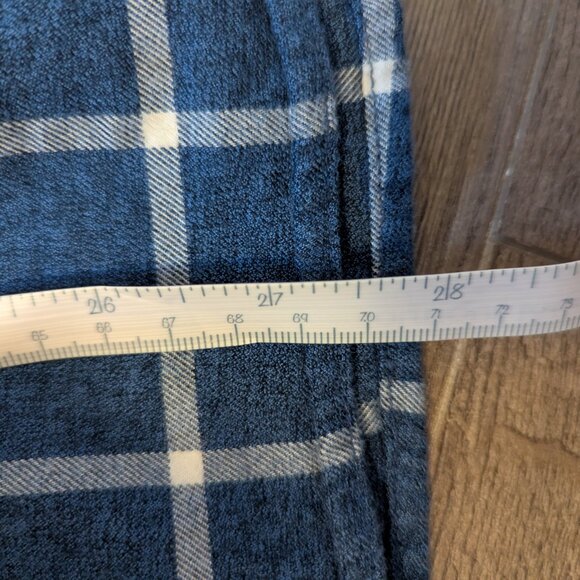 Men's Banana Republic Blue Plaid Button-Up - Picture 5 of 7